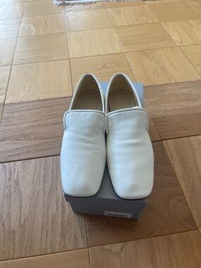 Everlane White Leather Square-Toe Slip-On Loafers